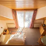Отель Gaestehaus Hellmer Нойштадт-ан-дер-Вайнштрасе