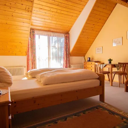 Gaestehaus Hellmer ホテル Neustadt an der Weinstraße