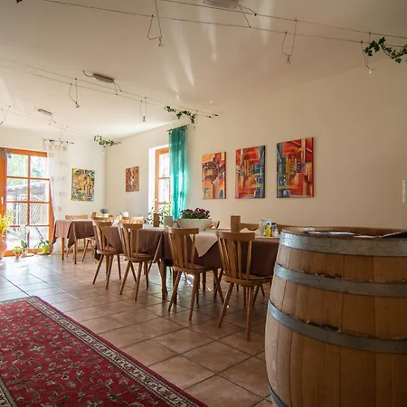 ホテル Gaestehaus Hellmer Neustadt an der Weinstraße