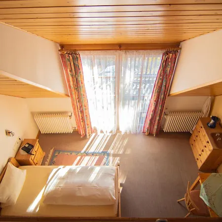 ホテル Gaestehaus Hellmer Neustadt an der Weinstraße